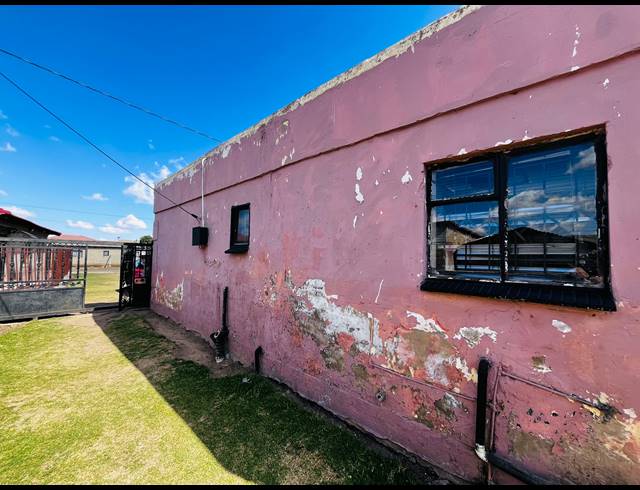 2 BEDROOM HOUSE FOR SALE IN EVATON WEST